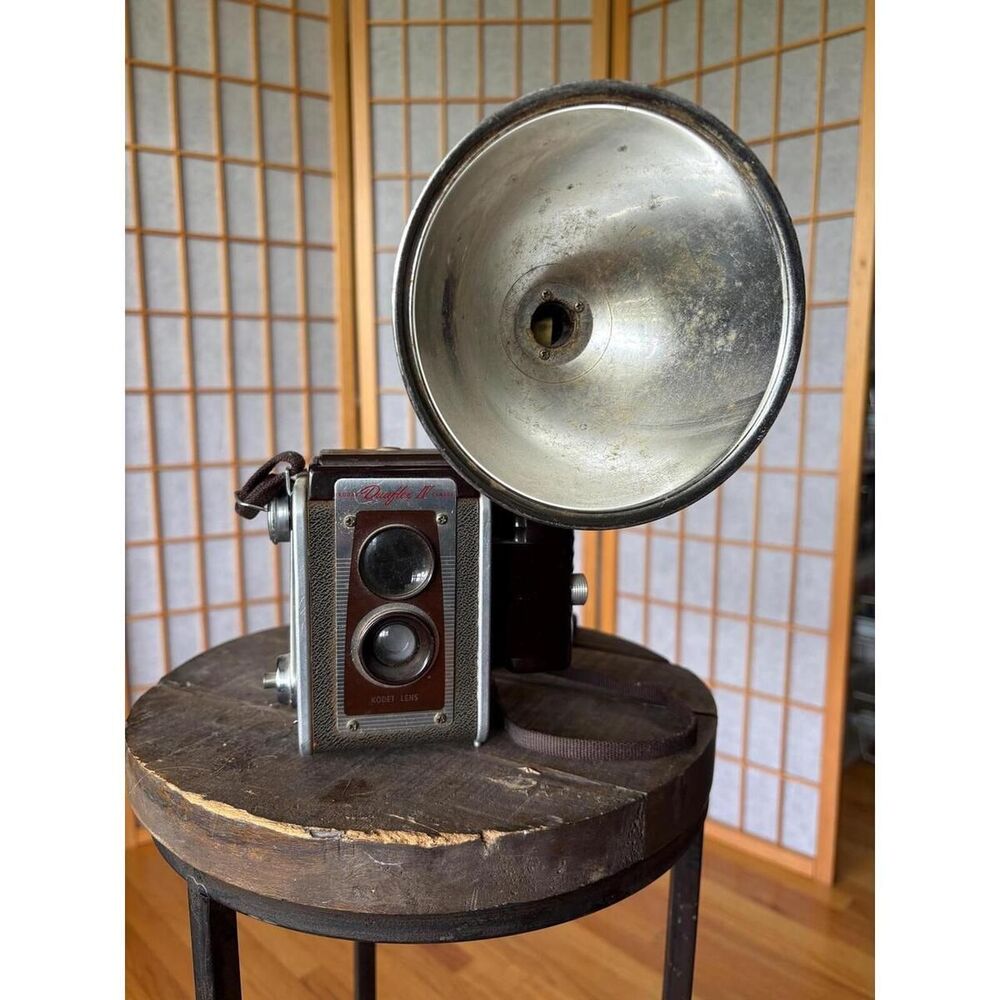Vintage Kodak Duaflex IV Camera with Kodalite Flash Twin Lens Reflex Photo Decor